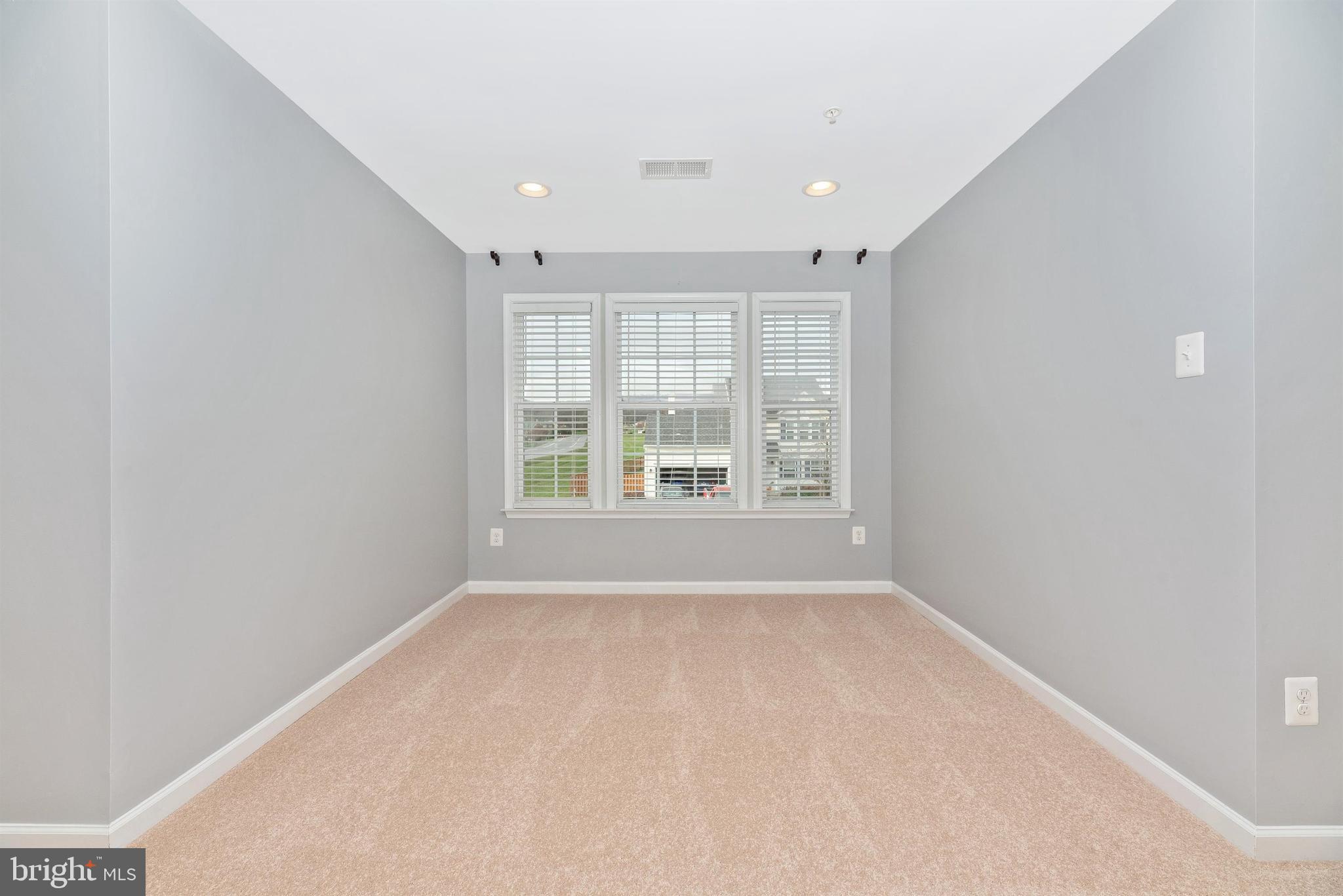 1698 Conrads Ferry Drive Point of Rocks, MD 21777 - Photo 29 of 60 Primary Bedroom Sitting Area