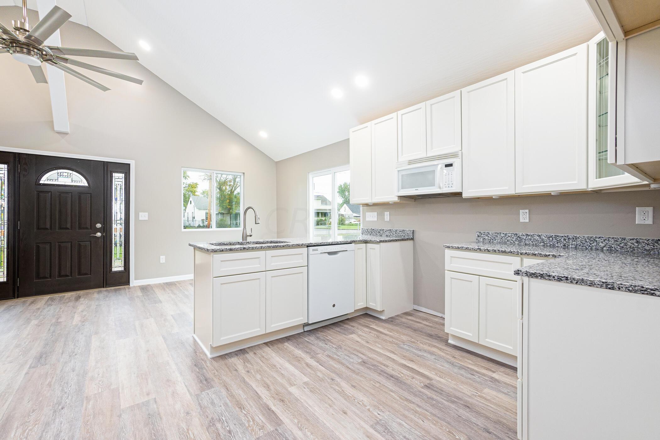 1075 Rumsey Road Columbus, OH 43207 - Photo 17 of 36 Gallery Image 17