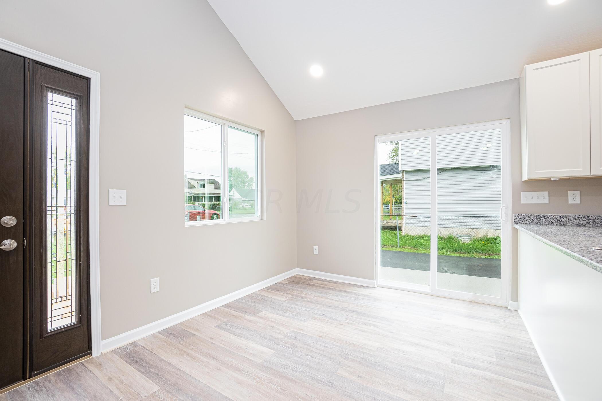 1075 Rumsey Road Columbus, OH 43207 - Photo 20 of 36 Gallery Image 20