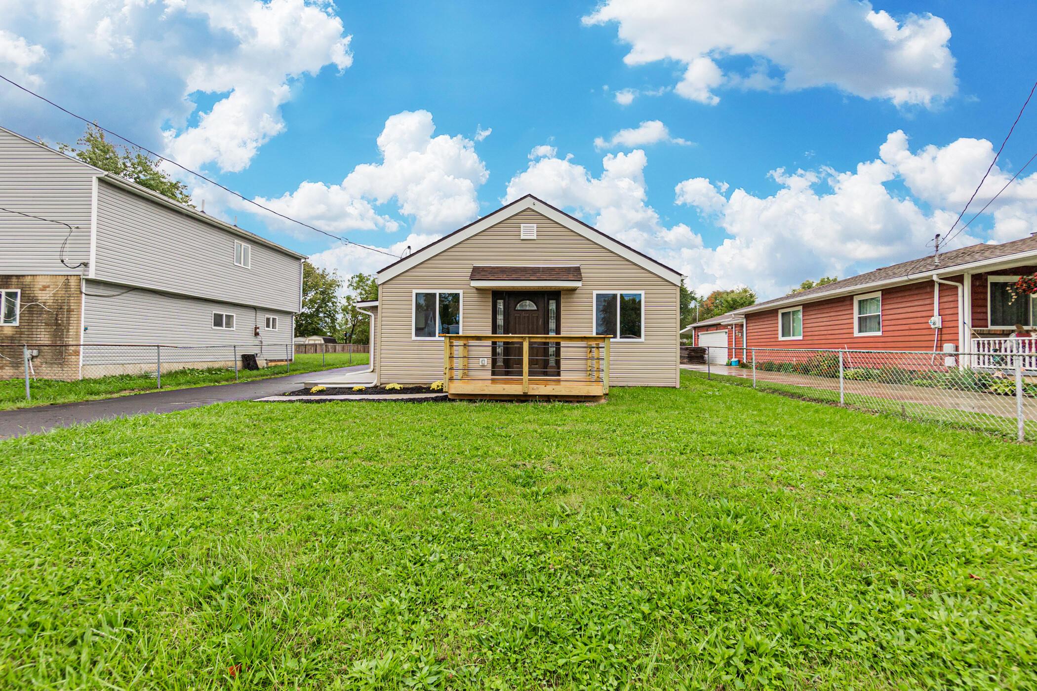 1075 Rumsey Road Columbus, OH 43207 - Photo 8 of 36 Gallery Image 8