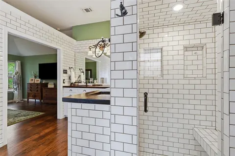 $495,000 | 6913 Allen Pl Drive, Fort Worth, TX 76116