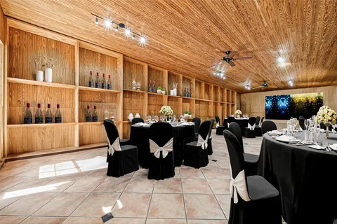 $1,100,000 | 38011 Spur 149 Road, Magnolia, TX 77354