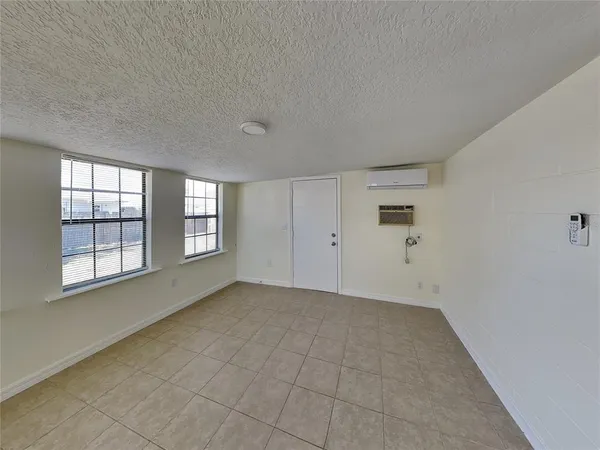 $1,899 | 465 Oak Drive, Tavares, FL 32778