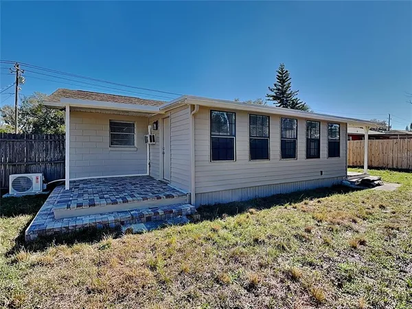 $1,899 | 465 Oak Drive, Tavares, FL 32778