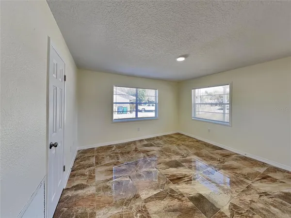 $1,899 | 465 Oak Drive, Tavares, FL 32778