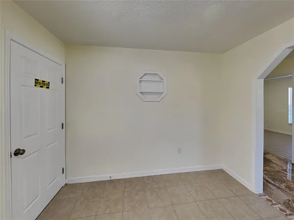 $1,899 | 465 Oak Drive, Tavares, FL 32778