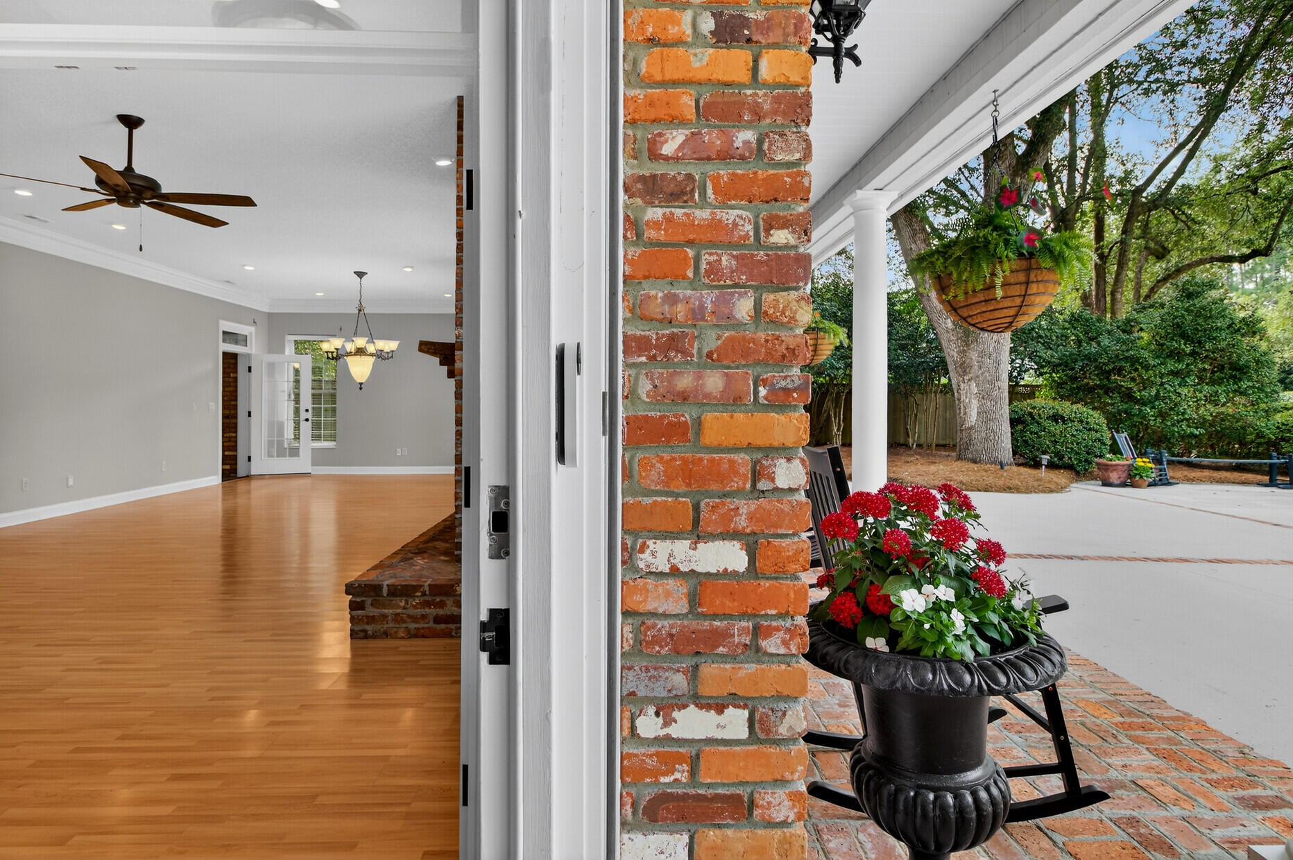 113 Tea Farm Road Summerville, SC 29483 - Photo 10 of 98 Gallery Image 10