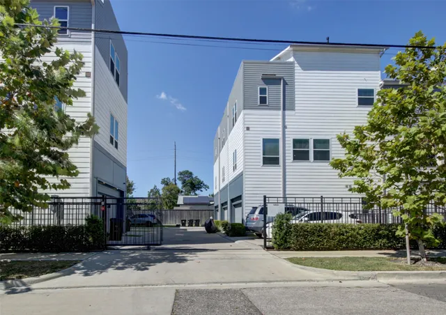 $2,800 | 1909 Maury Street, Unit C, Houston, TX 77026