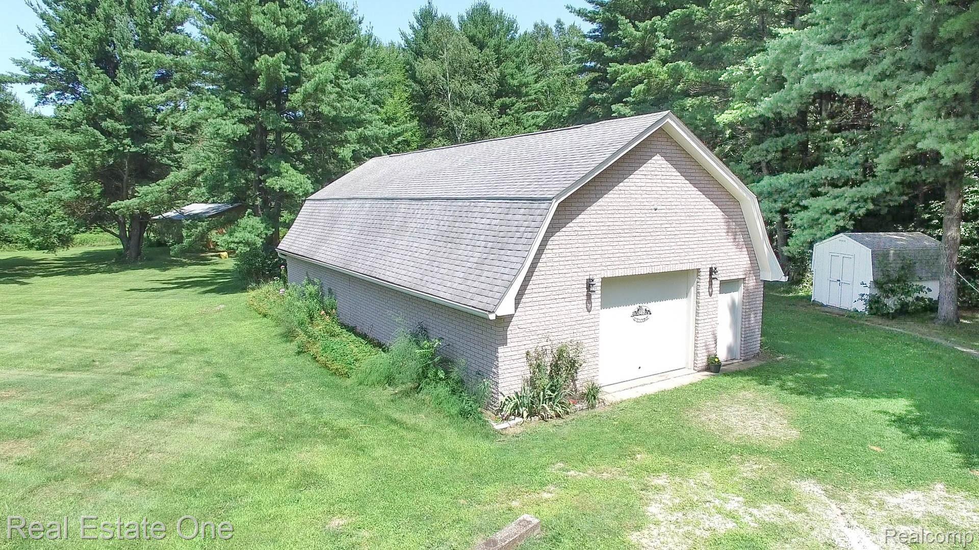 5620 Klettner Road St. Clair, MI 48079 - Photo 17 of 30 St Clair for Amanda Eller WCB (8).jpg