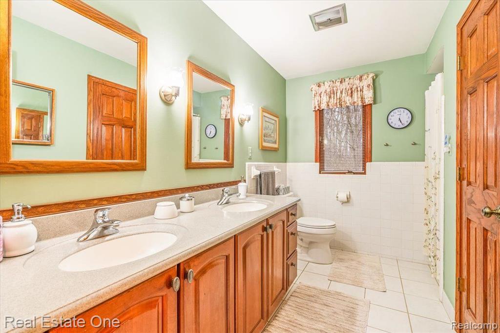 49801 Joy Road Canton, MI 48187 - Photo 55 of 70 Gallery Image 55