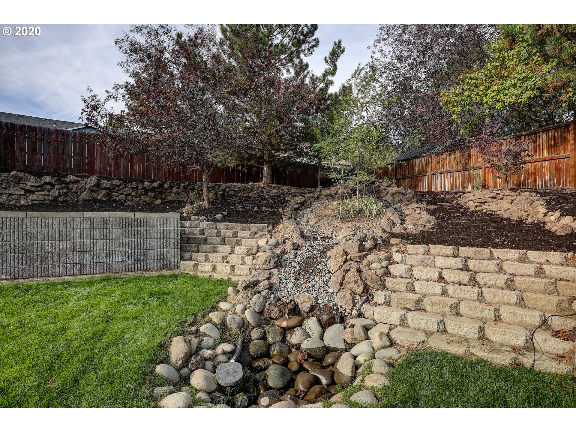 2411 Southwest 33rd Street Redmond, OR 97756 - Photo 11 of 12 Gallery Image 11