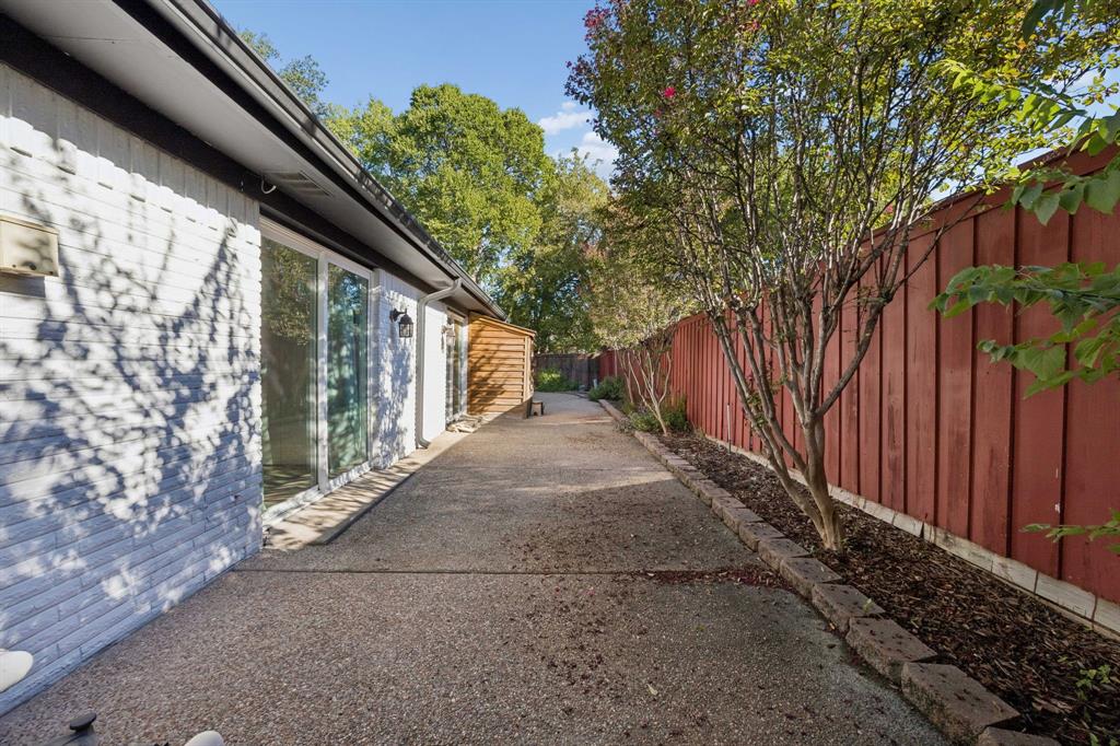 18 Legend Road Benbrook, TX 76132 - Photo 25 of 25 Gallery Image 25