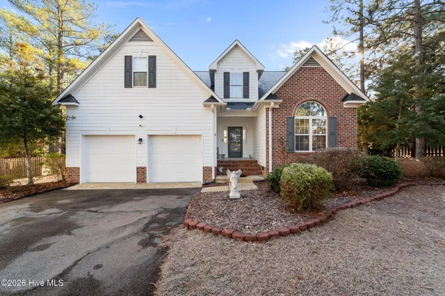 $535,000 | 8 Carter Lane, Pinehurst, NC 28374