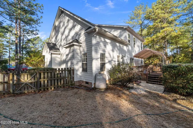 $535,000 | 8 Carter Lane, Pinehurst, NC 28374