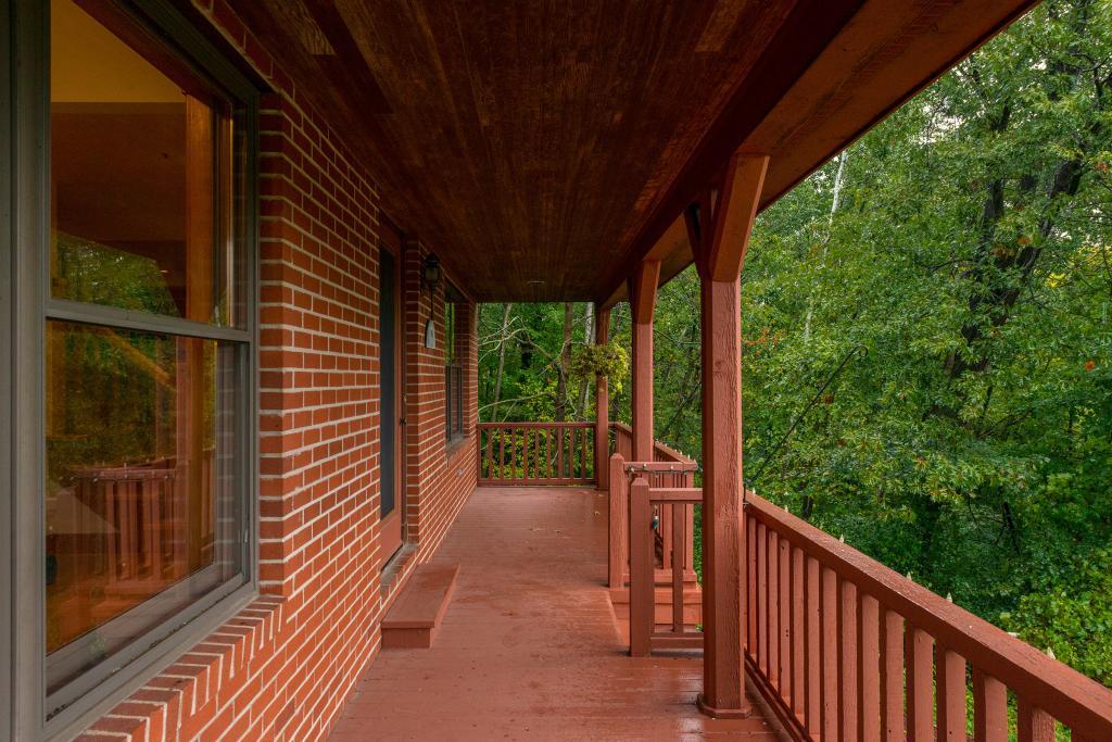 4050 Bayside Road Orono, MN 55359 - Photo 14 of 50 Gallery Image 14