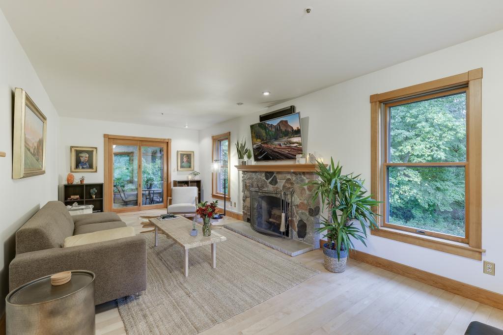 4050 Bayside Road Orono, MN 55359 - Photo 16 of 50 Gallery Image 16