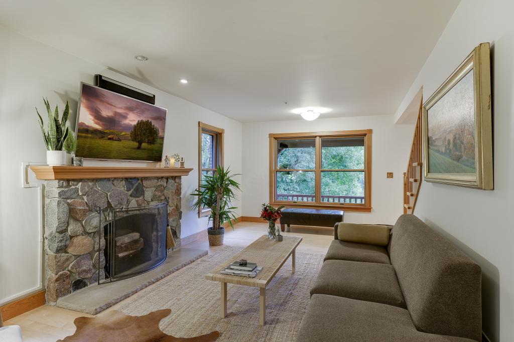 4050 Bayside Road Orono, MN 55359 - Photo 18 of 50 Gallery Image 18