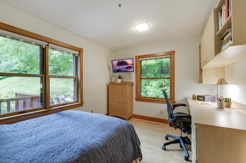4050 Bayside Road Orono, MN 55359 - Photo 29 of 50 Gallery Image 29