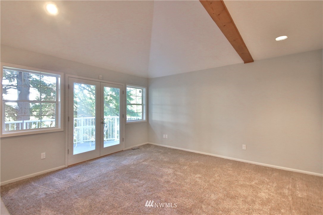 5621 Cameron Road Freeland, WA 98249 - Photo 23 of 25 a view of an empty room with a window