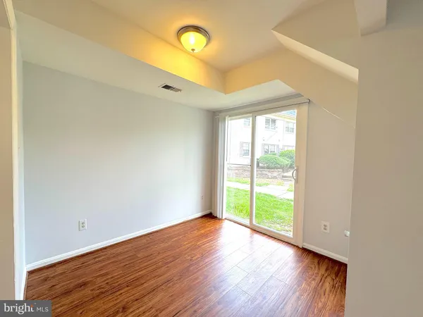 $1,900 | 9671 Hagel Circle, Unit 34/D, Lorton, VA 22079