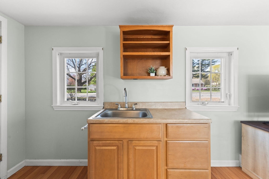 187 Berwick Road Attleboro, MA 02703 - Photo 14 of 40 Gallery Image 14