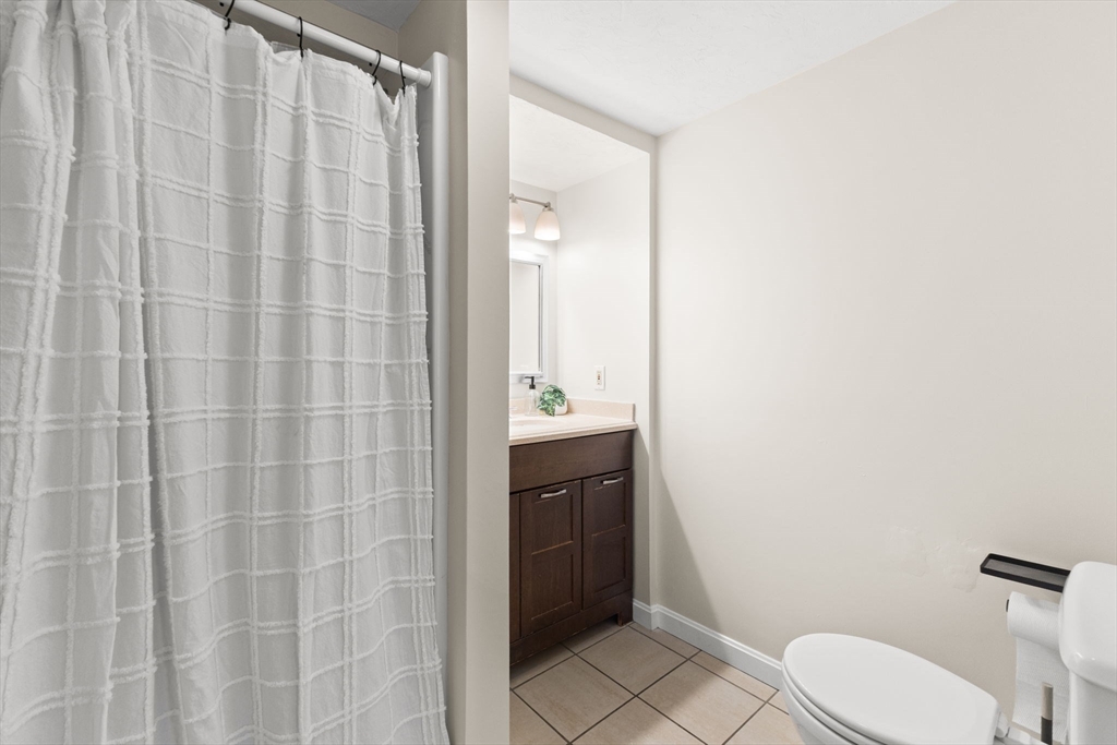 187 Berwick Road Attleboro, MA 02703 - Photo 18 of 40 Gallery Image 18