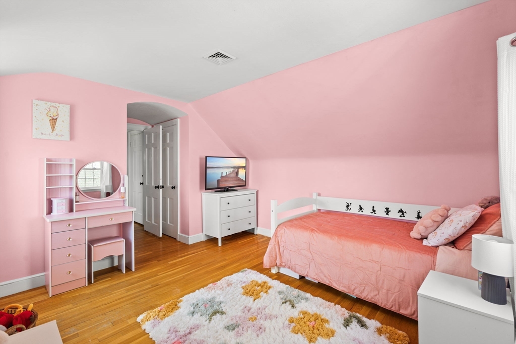 187 Berwick Road Attleboro, MA 02703 - Photo 29 of 40 Gallery Image 29