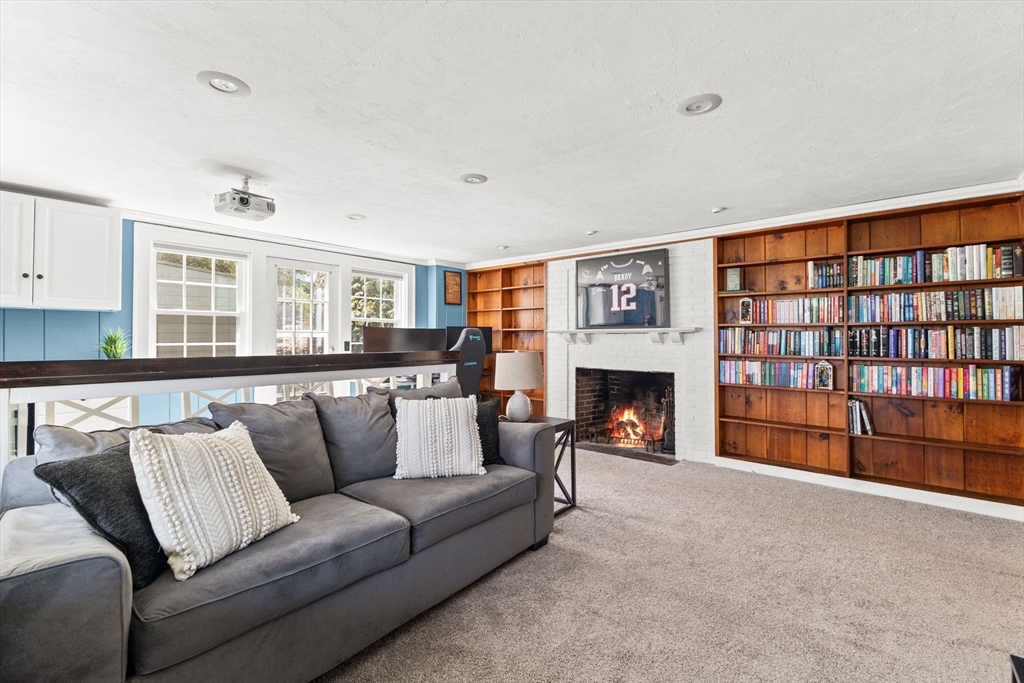 187 Berwick Road Attleboro, MA 02703 - Photo 32 of 40 Gallery Image 32