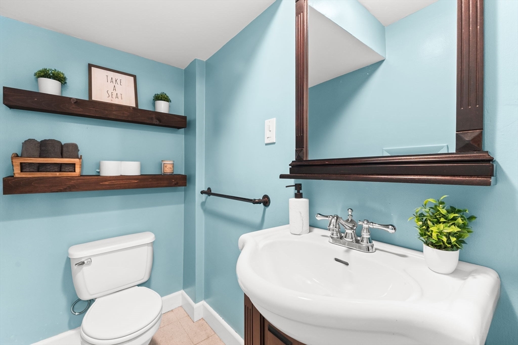 187 Berwick Road Attleboro, MA 02703 - Photo 34 of 40 Gallery Image 34