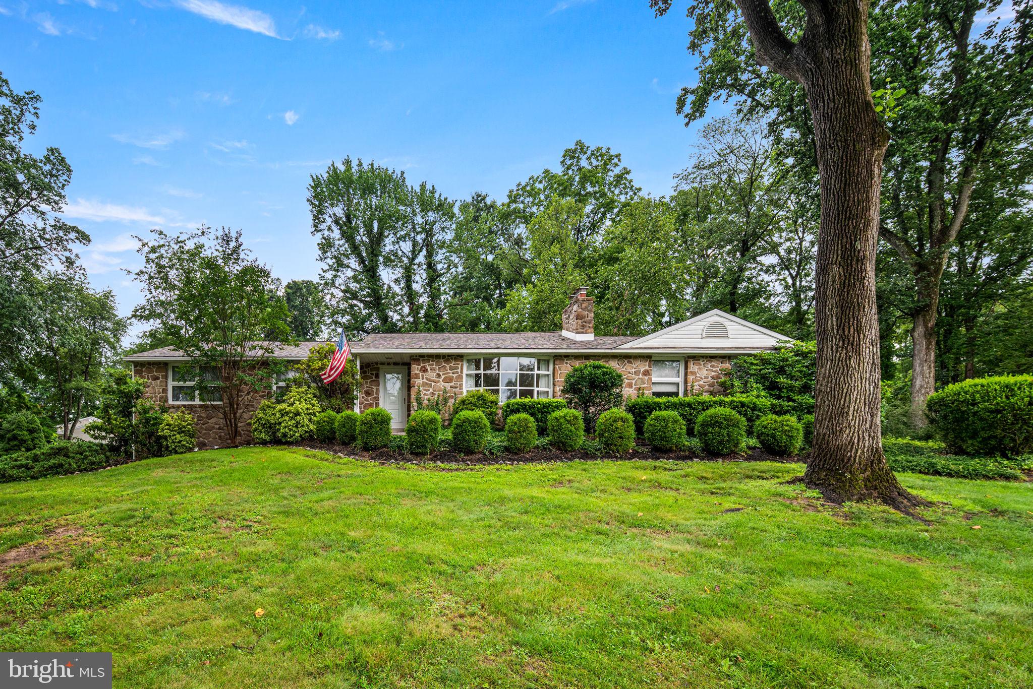 152 Mallard Road Southampton, PA 18966 - Photo 1 of 35 Gallery Image 1