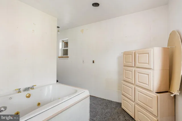 $374,900 | 950 Cape Horn Road, York, PA 17402