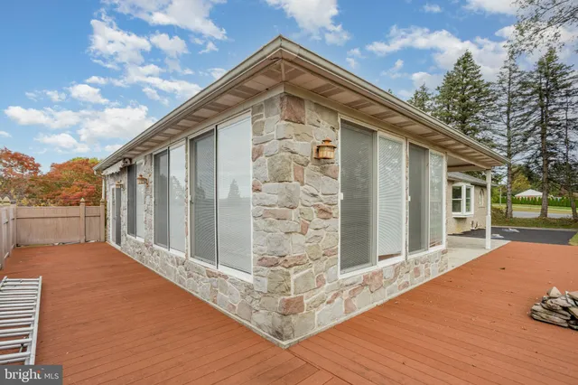 $374,900 | 950 Cape Horn Road, York, PA 17402