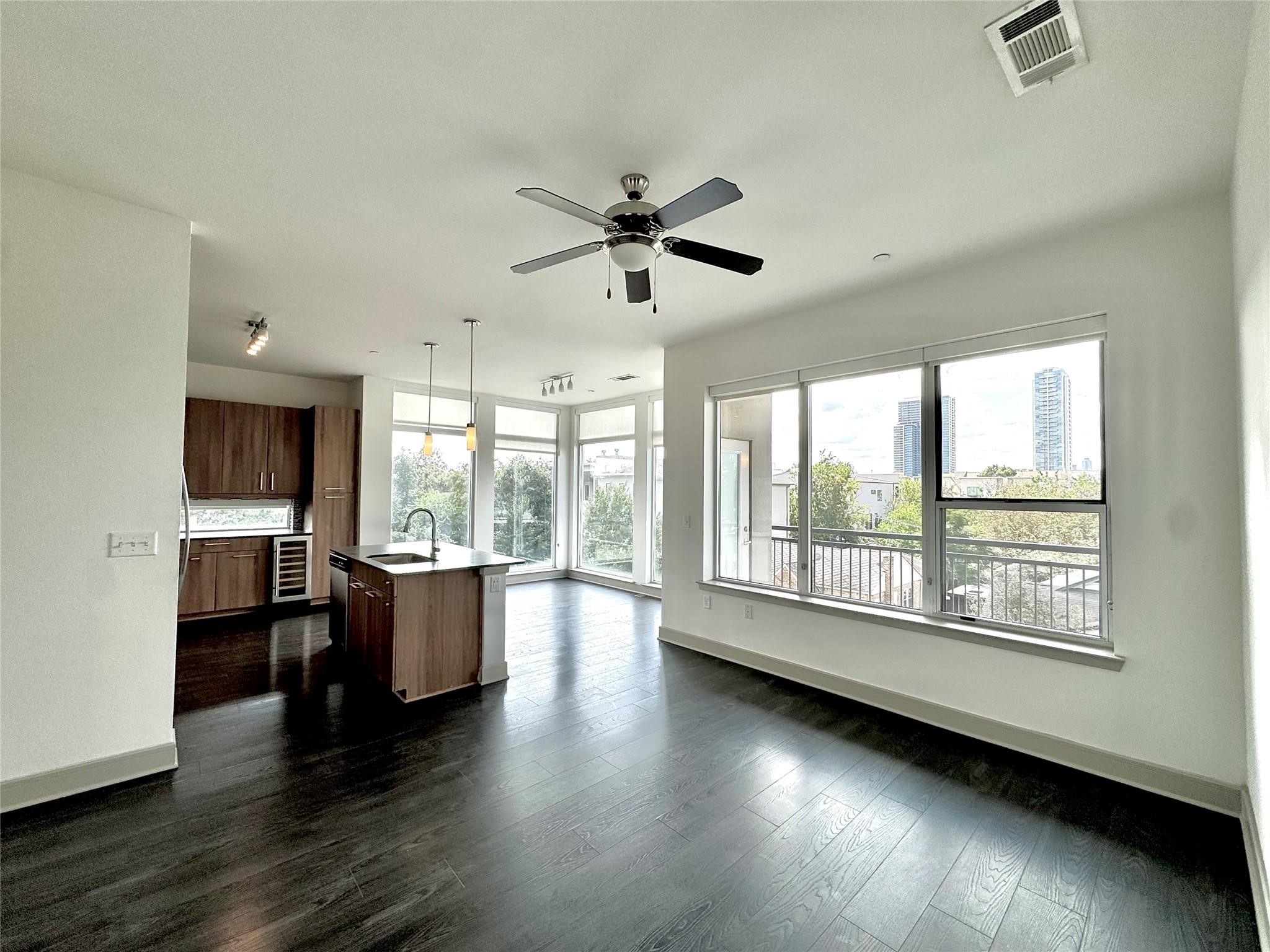 2111 Westheimer Road, Unit 1127 Houston, TX 77098 - Photo 4 of 12