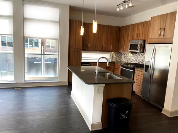$2,264 | 2111 Westheimer Road, Unit 1127, Houston, TX 77098