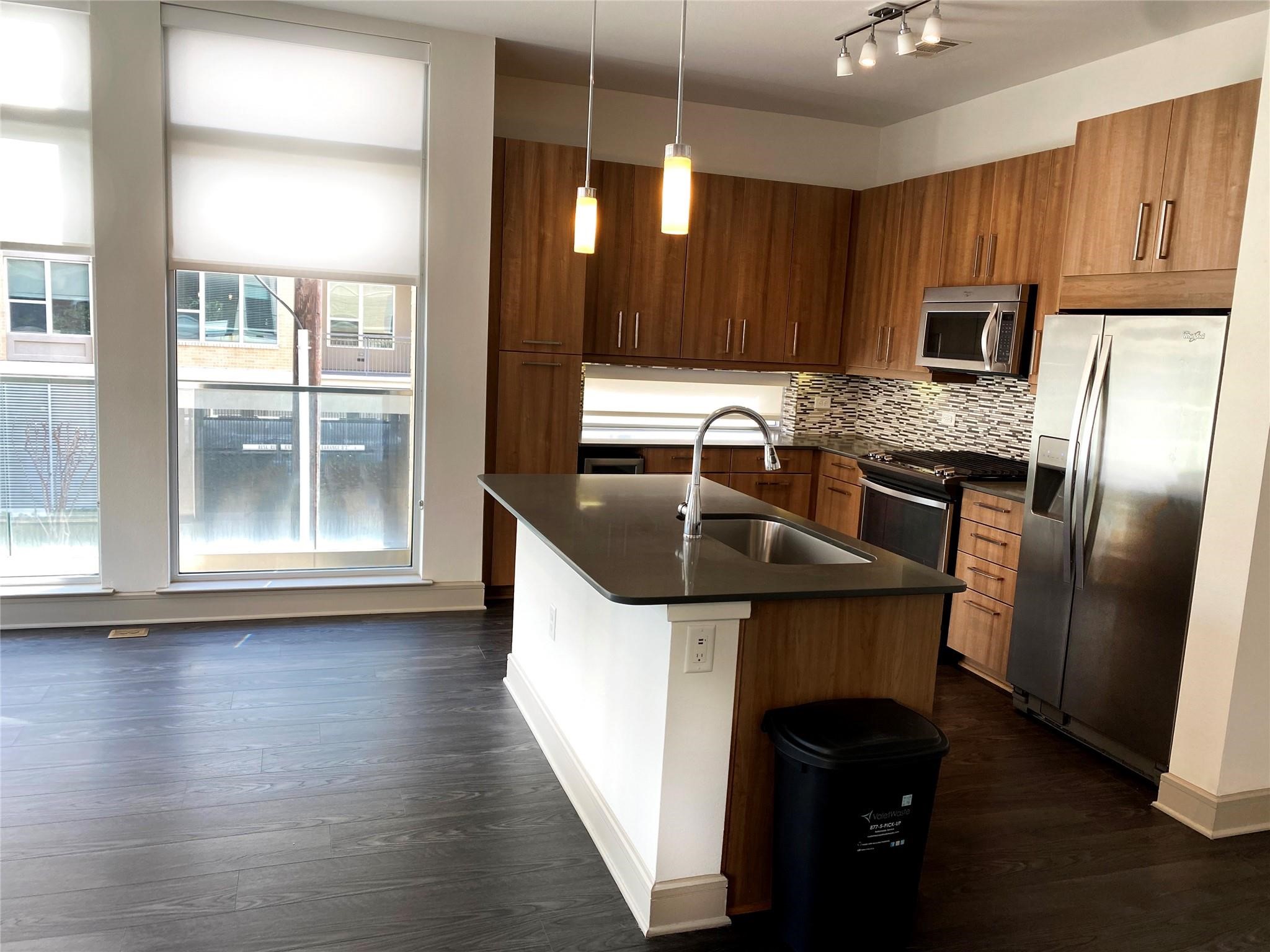 2111 Westheimer Road, Unit 1127 Houston, TX 77098 - Photo 5 of 12
