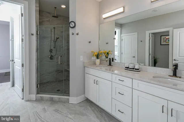 $985,000 | 21 Dogleg Lane, Lawrenceville, NJ 08648