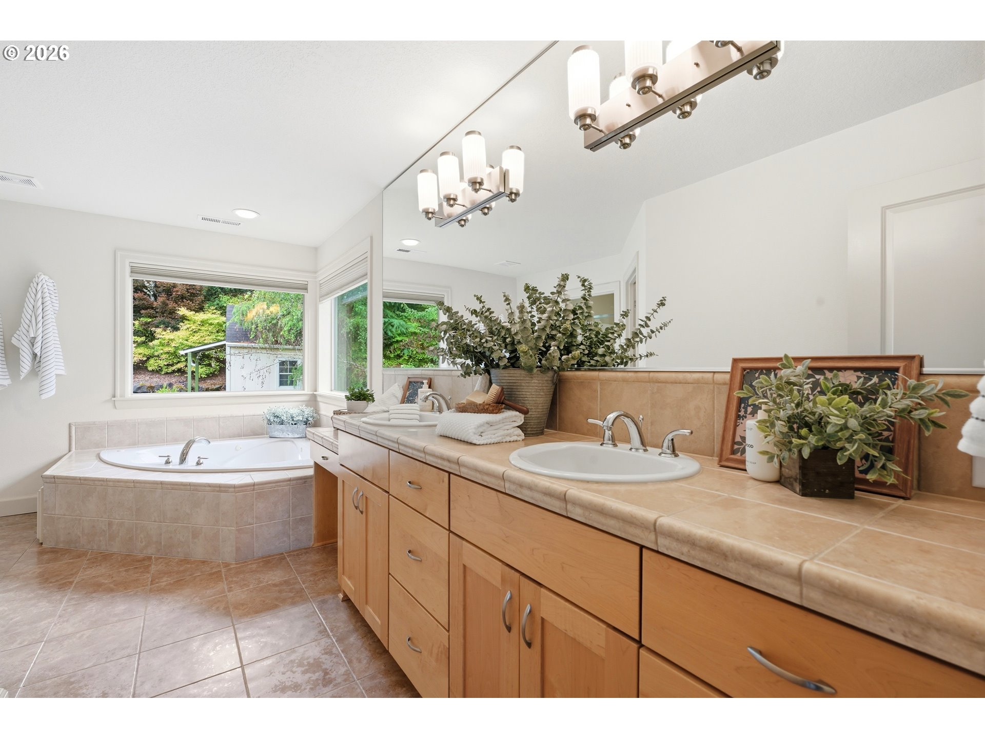 3291 Ridge Pointe Drive Forest Grove, OR 97116 - Photo 34 of 46 Attached Bathroom #1
