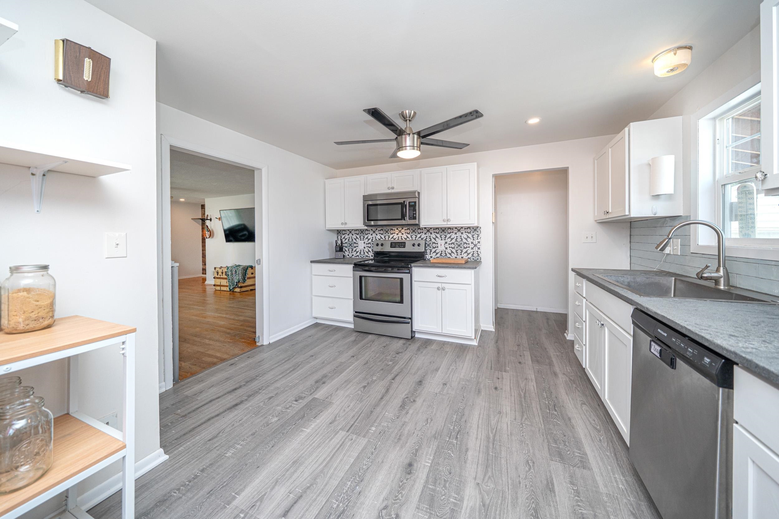 512 South Thierman Road Spokane Valley, WA 99212 - Photo 11 of 49