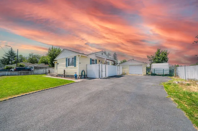 $375,000 | 512 South Thierman Road, Spokane Valley, WA 99212