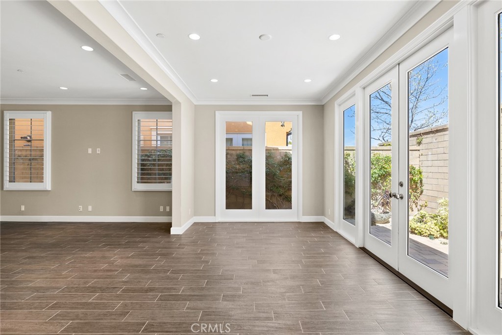 98 Cipresso Irvine, CA 92618 - Photo 5 of 59