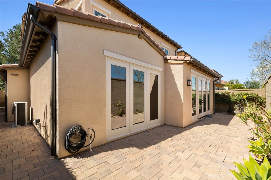 98 Cipresso Irvine, CA 92618 - Photo 8 of 59 a view of a house with backyard and porch