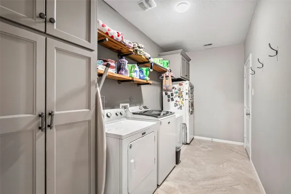 $568,000 | 14104 North Crater Lake Court, Conroe, TX 77384