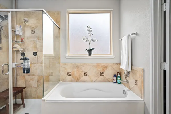 $568,000 | 14104 North Crater Lake Court, Conroe, TX 77384