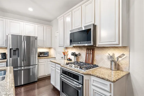 $568,000 | 14104 North Crater Lake Court, Conroe, TX 77384