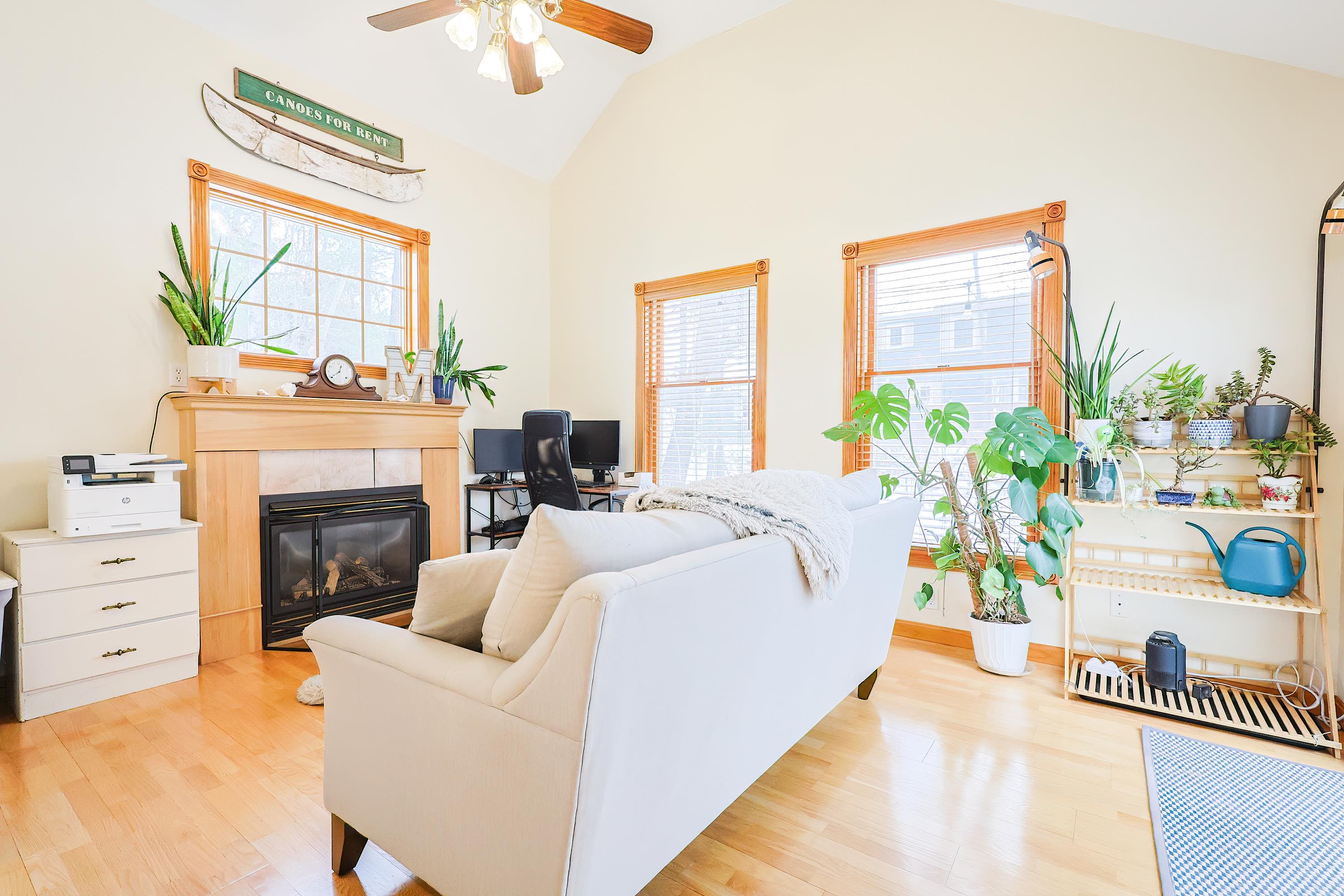 6 Pinehurst Street Hudson, NH 03051 - Photo 14 of 52