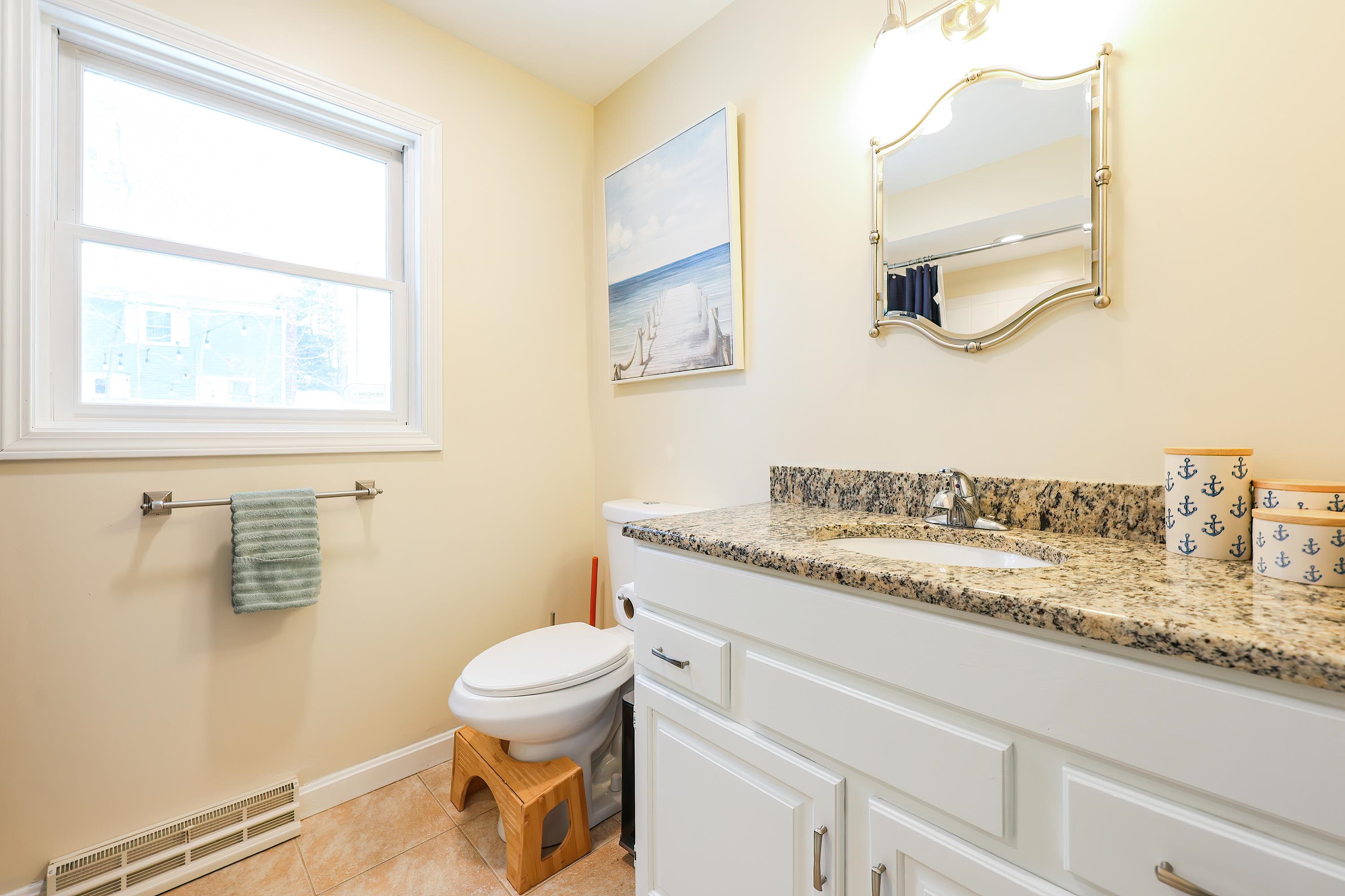 6 Pinehurst Street Hudson, NH 03051 - Photo 29 of 52