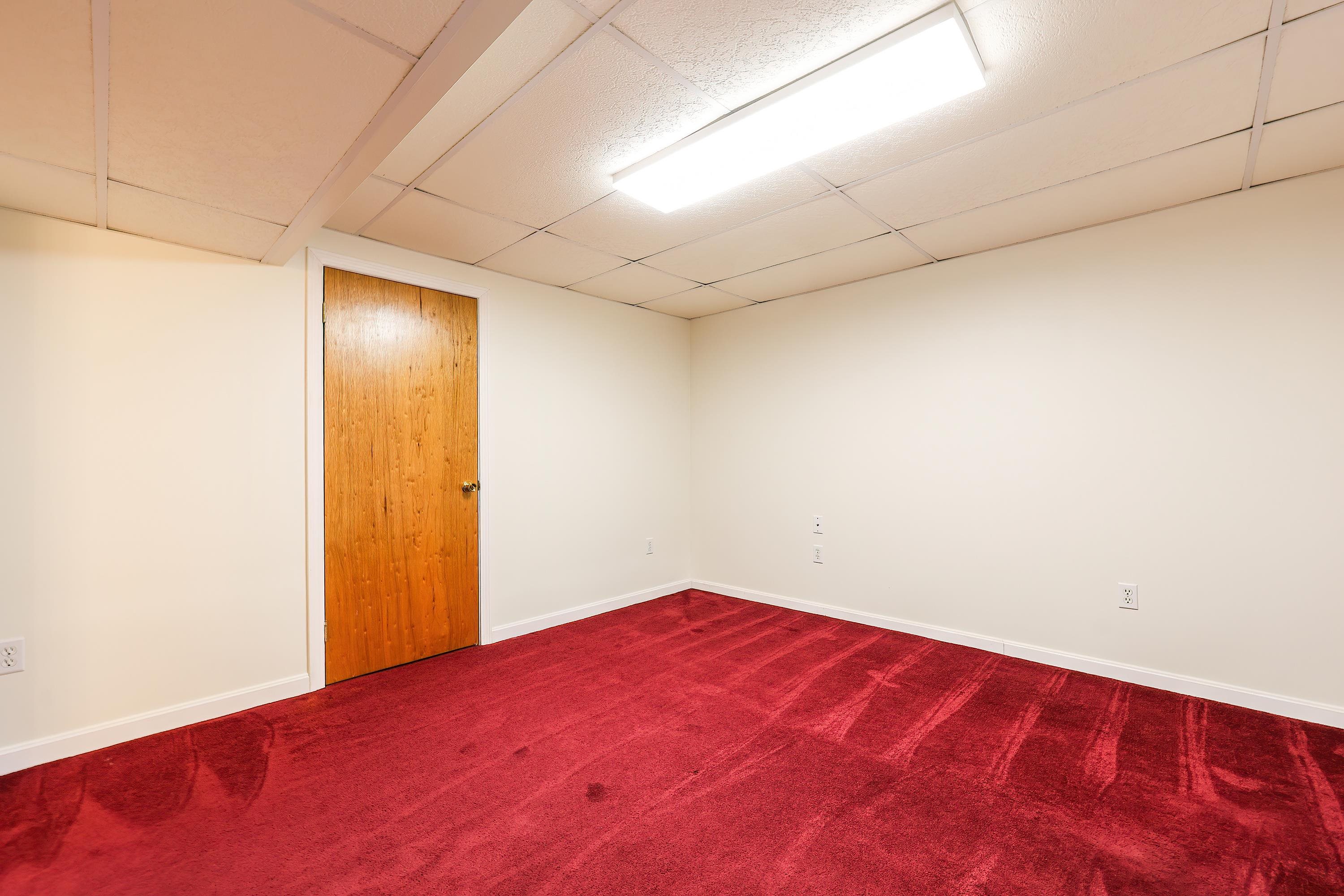 6 Pinehurst Street Hudson, NH 03051 - Photo 36 of 52