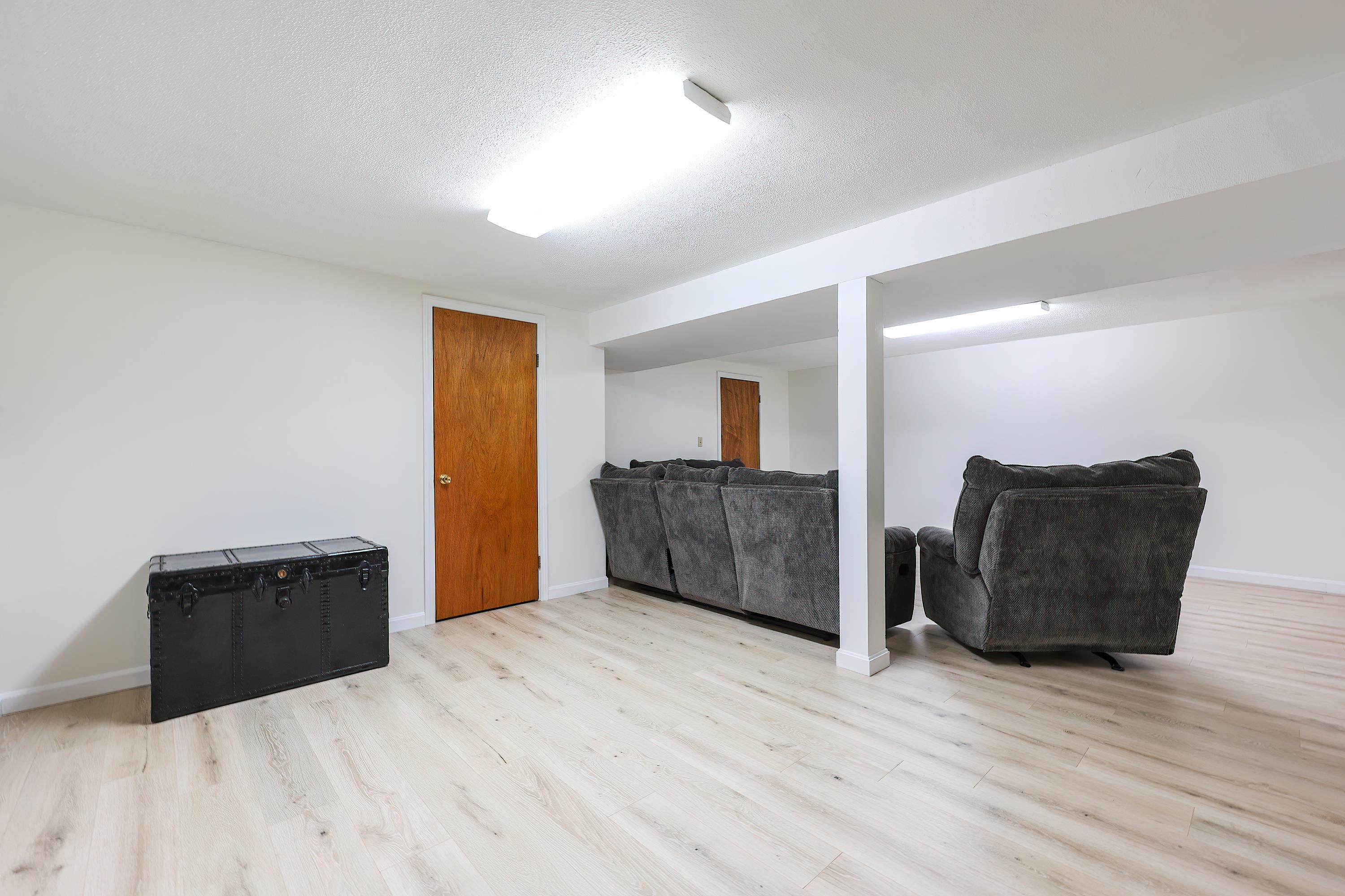 6 Pinehurst Street Hudson, NH 03051 - Photo 38 of 52