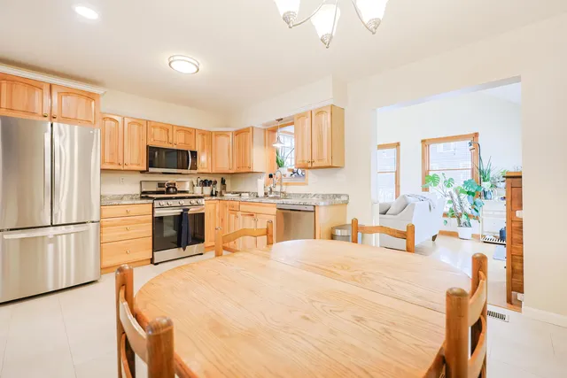 $564,900 | 6 Pinehurst Street, Hudson, NH 03051