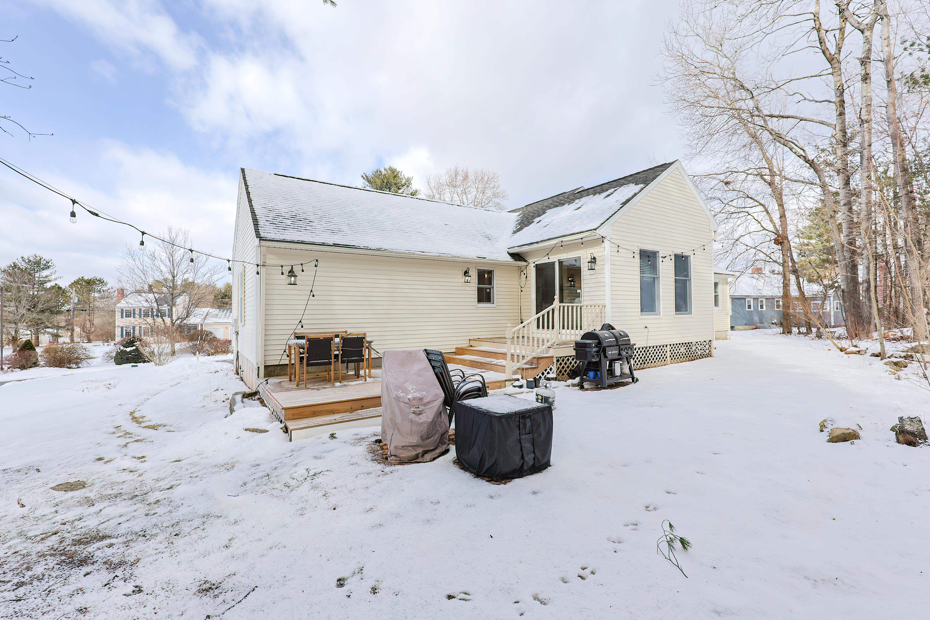 6 Pinehurst Street Hudson, NH 03051 - Photo 44 of 52